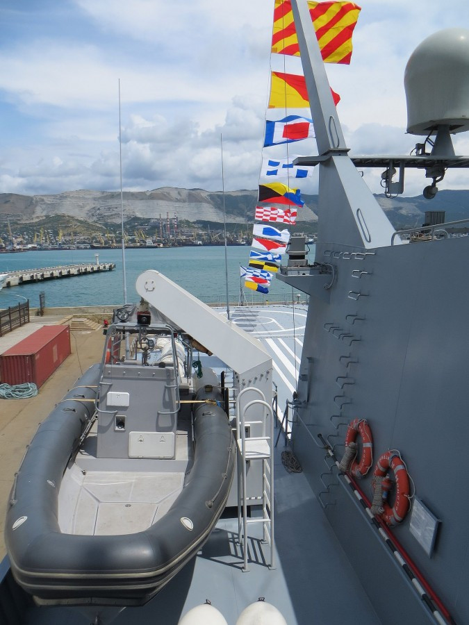 Xuồng cao tốc phục vụ tuần tra được trang bị trên tàu Đề án 22160 của Hải quân Nga. Nguồn ảnh: Livejournal.