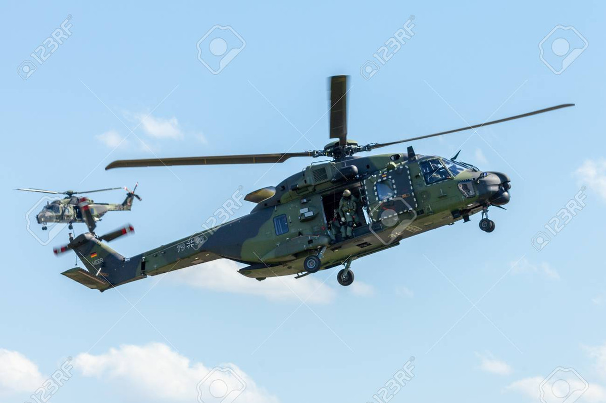 Cụ thể, theo thống kê của Quân đội Đức, có tới 1/10 số phi công điều khiển trực thăng của nước này bị mất bằng chỉ trong vòng một tháng do thiếu thời gian bay. Nguyên nhân của việc thiếu thời gian bay cho phi công đơn giản là do họ không đủ máy bay để sử dụng. Nguồn ảnh: Forces.