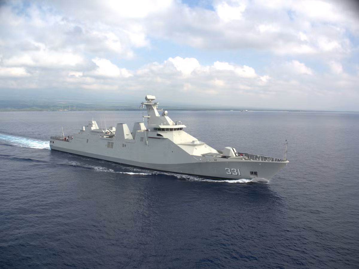 Lớp khinh hạm Sigma do Hà Lan thiết kế có độ giãn nước tối đa 1700 tấn, dài 90 mét, lườn rộng 13 mét và mớm nước 3,6 mét. Loại khinh hạm này có tốc độ toosid da 28 hải lý giờ tương đương 52 km/h, tầm hoạt động tối đa 8900 km ở tốc độ 14 hải lý giờ. Nguồn ảnh: Pinterest.