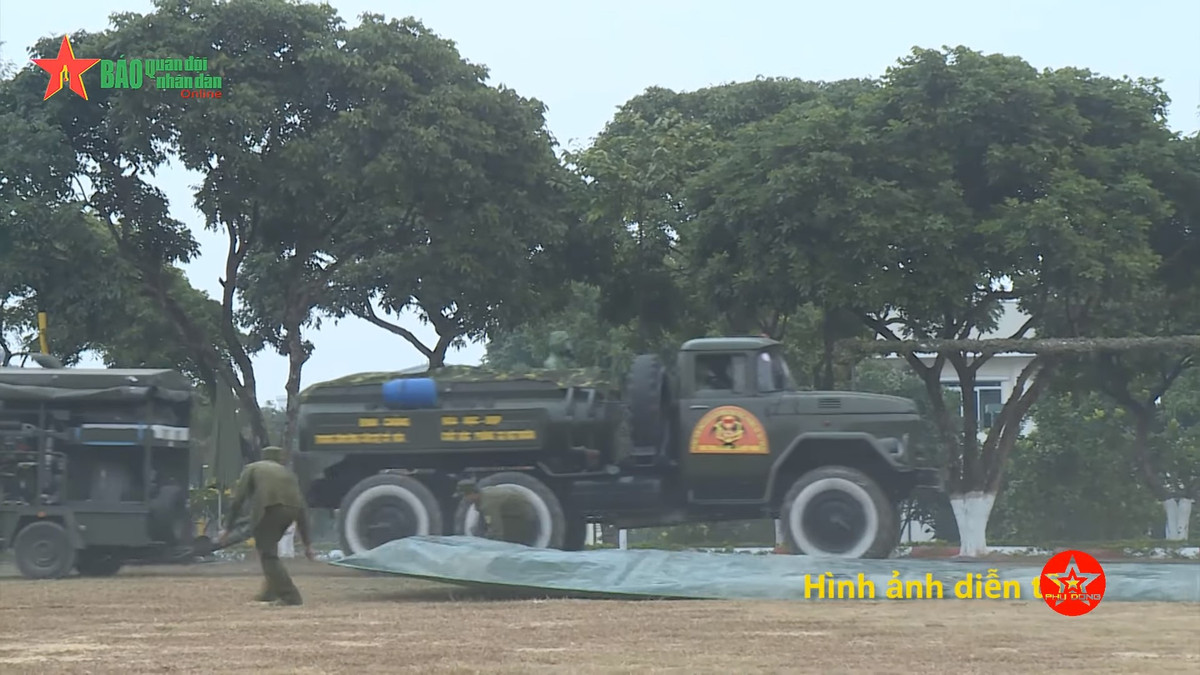 Mặc dù vũ khí hoá học đã bị cấm trên toàn thế giới từ cách đây gần 100 năm, tuy nhiên gần như mọi quân đội trên thế giới đều có lực lượng phòng hoá trong biên chế. Nguồn ảnh: QĐND.