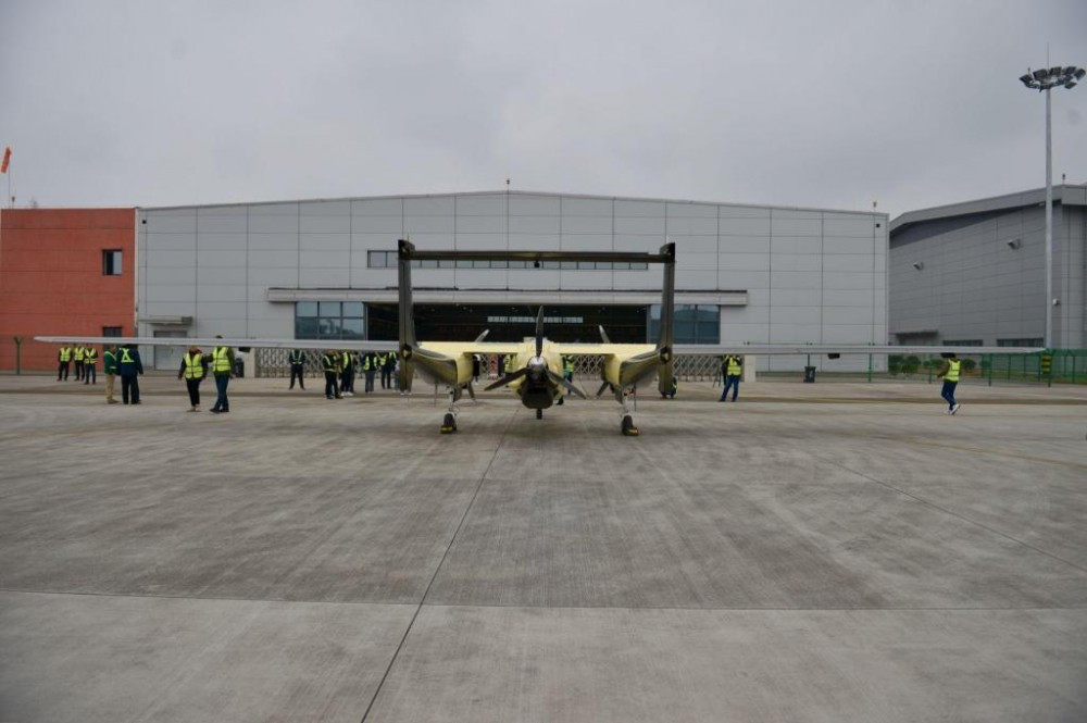 Cận cảnh hệ thống cánh quạt đuôi và cũng là động cơ thứ ba của máy bay không người lái vũ trang TB-001 Bọ Cạp do Trung Quốc tự nghiên cứu và phát triển. Nguồn ảnh: Livejournal.