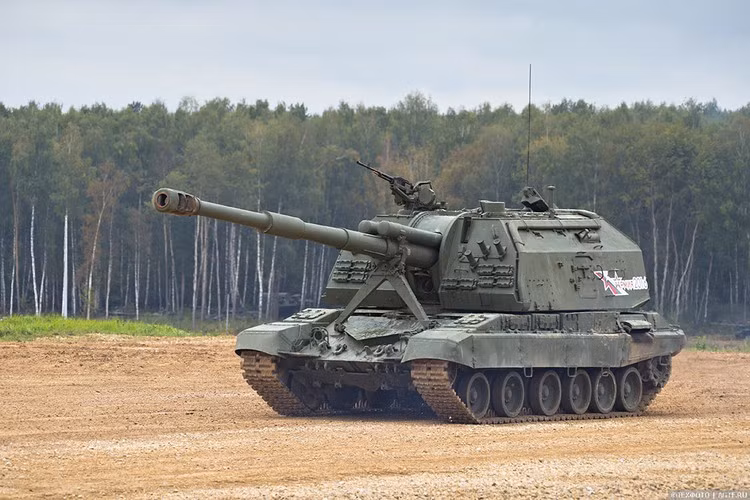 Từ năm 2008, Lục quân Nga đặt hàng chế tạo loại Msta-S có hệ thống kiểm soát bắn tự động.