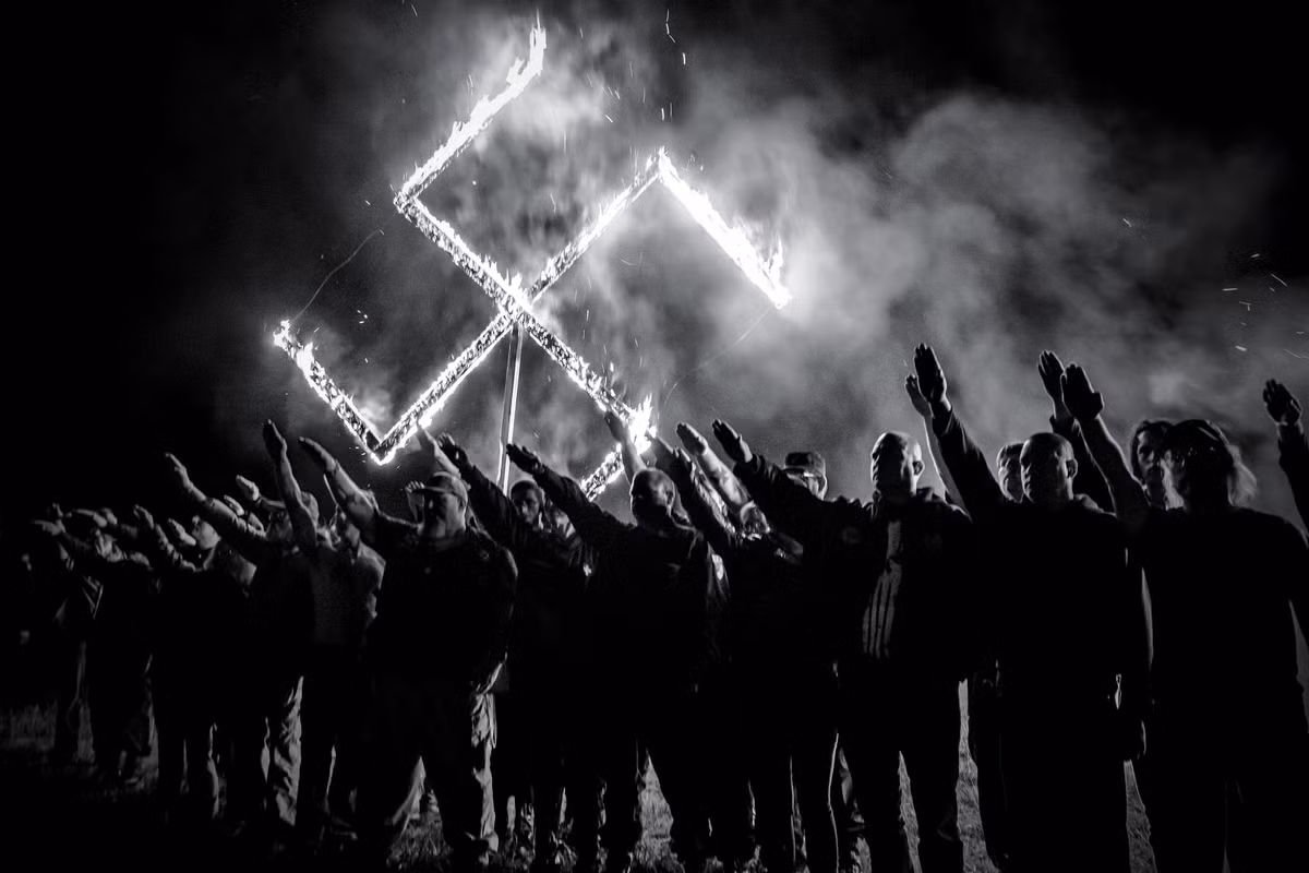 Chủ nghĩa dân tộc, chủ nghĩa dân tộc cực đoan cũng trở thành tâm điểm tranh luận trong năm này. Nguồn ảnh: NYtimes.