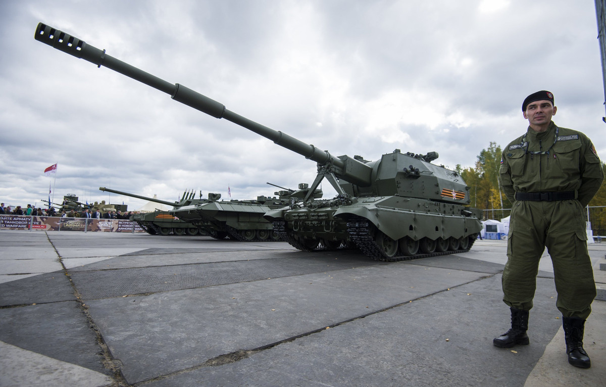 Hiện tại, Nga vẫn tiếp bước Liên Xô tập trung vào việc phát triển hoả lực pháo binh, coi đây là một trong những thứ vũ khí chủ lực trong học thuyết chiến tranh của mình. Nguồn ảnh: Pinterest.