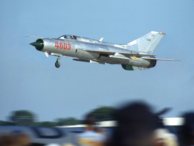Năm "rực rỡ" nhất trong lịch sử tham chiến của MiG-21 ở Việt Nam là năm 1972. Trong năm này, những chiếc MiG-21 của không quân Việt Nam đã hạ 53 máy bay địch. Cho tới tận ngày nay, chưa quốc gia nào vượt qua được thành tích này của Việt Nam. Nguồn ảnh: Pinterest.