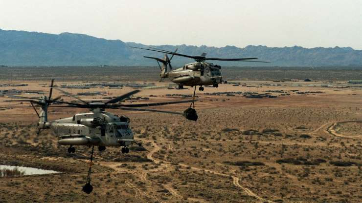 Căn cứ 29 Palms của Lực lượng thủy quân lục chiến, có diện tích 635.811 mẫu, nằm ở bang California.