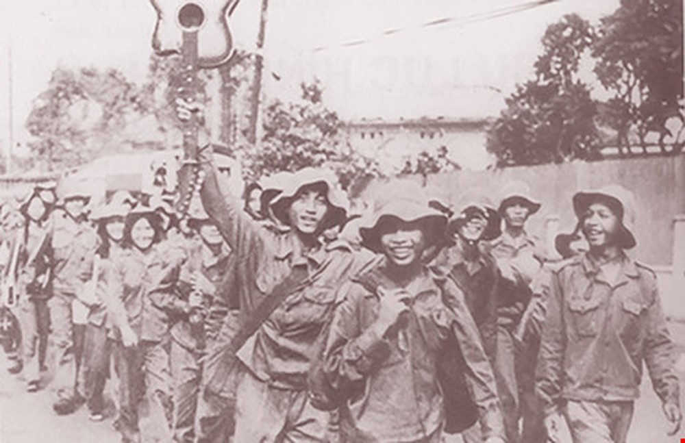 Tổng cộng bốn tỉnh miền Trung bao gồm Thanh Hoá, Nghệ An, Hà Tĩnh và Quảng Bình đã cung cấp tới gần 90.000 nam nữ thanh niên xung phong - chiếm 55% tổng số thanh niên xung phong toàn miền Bắc tham gia công tác hậu cần. Nguồn ảnh: TL.