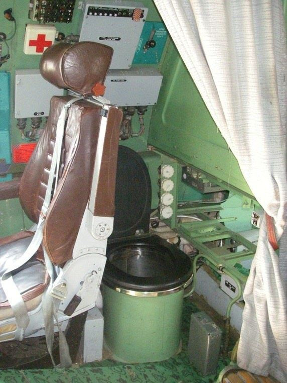 Đây là một "công trình phụ" cực kỳ hiếm thấy trên tiêm kích - bom và thường chỉ hay xuất hiện trên các máy bay ném bom tầm xa. Nguồn ảnh: Rumil.