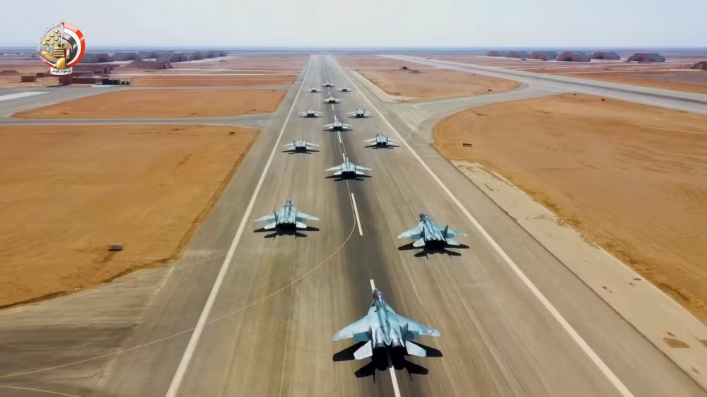 Phần động cơ của chiến đấu cơ MiG-29M cũng được thay đổi, sử dụng động cơ RD-33MK với công suất cao hơn 7% so với động cơ cũ. Đặc biệt, động cơ này không có khói và có phát xạ hồng ngoại thấp hơn. Nguồn ảnh: Livejournal.