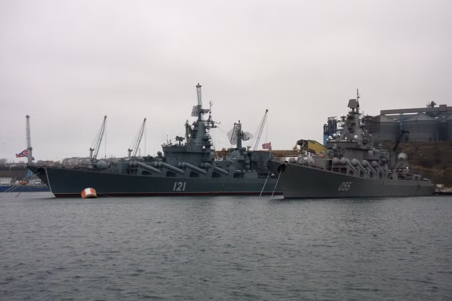 Hệ thống chuyển động này cho phép tàu di chuyển được với tốc độ tối đa lên tới 32 hải lý giờ tương đương với 59 km/h cùng với tầm hoạt động tối đa vào khoảng 5560 km. Nguồn ảnh: Rumil.