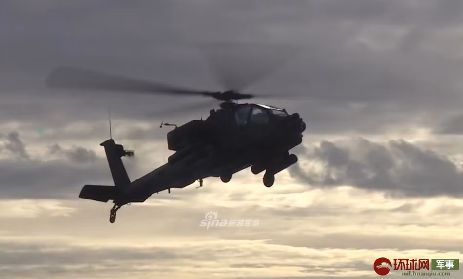 Hiện tại, cả hai tàu đổ bộ tấn công lớp Mistral đáng lẽ được Pháp đóng cho Nga đều đã được Hải quân Ai Cập mua lại. Hai tàu được nhập biên hồ năm 2016 và được đặt tên là Gamal Abdel Nasser và Anwar El Sadat. Nguồn ảnh: Sina.