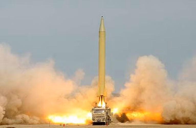 Các tầng đẩy và đầu đạn của Shahab-3 được thiết kế tách biệt, gây khó khăn cho quá trình đánh chặn của đối phương.