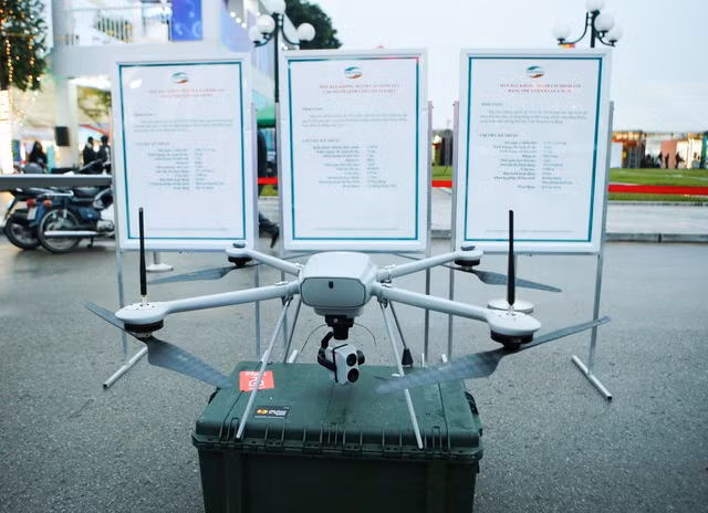 Kế đến là máy bay không người lái bốn cánh quạt VUA-QL1. Đây là loại máy bay được ra đời chủ yếu để phục vụ cho mục đích dân sự. Nguồn ảnh: Flickr.