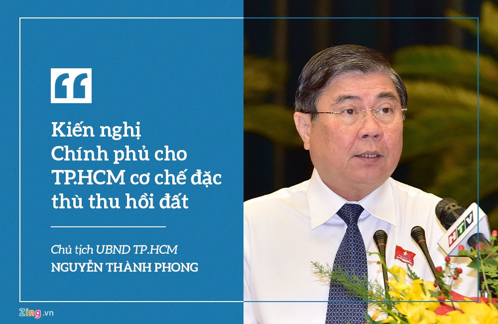 Đưa ra 5 kiến nghị với Chính phủ, Chủ tịch TP.HCM Nguyễn Thành Phong nhấn mạnh kiến nghị Chính phủ sớm ban hành nghị quyết cho phép TP.HCM áp dụng cơ chế đặc thù, rút ngắn việc tái định cư, thu hồi đất, giải phóng mặt bằng. Việc này nhằm tạo nguồn lực tương xứng, mạnh mẽ hơn cho thành phố trong thời gian tới.