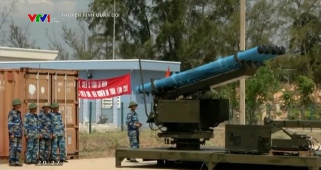 Dù được coi là pháo phản lực, tuy nhiên các loại đạn phản lực này lại được trang bị thêm hệ thống đầu đạn dẫn đường, kèm theo đó là độ chính xác cao, giúp đánh trúng mục tiêu ở khoảng cách lớn. Nguồn ảnh: VTV1.