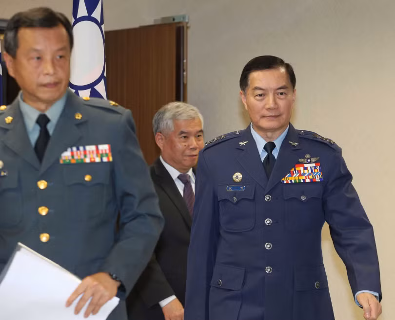 Ban đầu, nhiều thông tin cho biết lực lượng cứu hộ đã tìm thấy và tiếp cận được tướng Minh để đưa ông này vào bệnh viện, tuy nhiên thông tin trên ngay lập tức đã bị chính quyền Đài Loan bác bỏ. Nguồn ảnh: QQ.