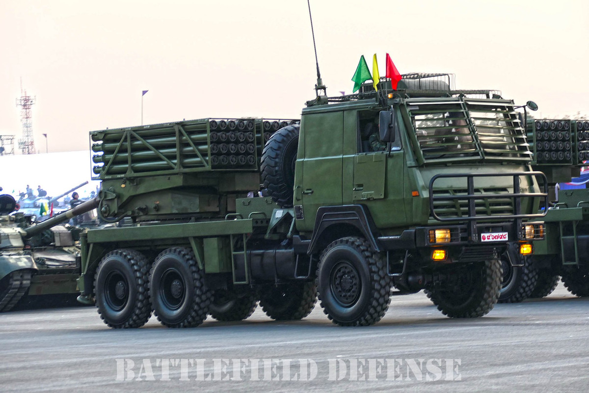 Pháo phản lực phóng loạt SR-4 do Trung Quốc sản xuất phục vụ trong biên chế của Quân đội Thái Lan. Nguồn ảnh: Defense.