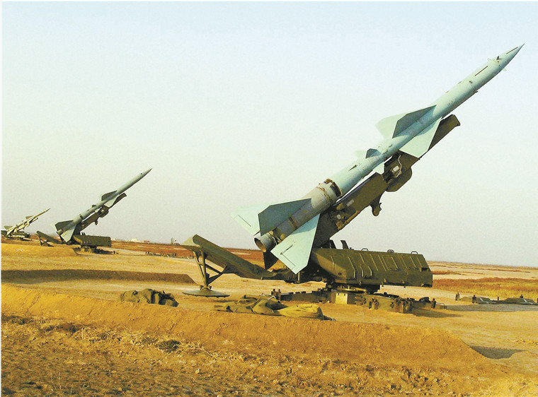 Về cơ bản, có thể coi đây là loại tên lửa phòng không được Trung Quốc "nhái" lại hoàn toàn từ phiên bản S-75 Dvina do Liên Xô sản xuất lúc bấy giờ. Nguồn ảnh: QQ.