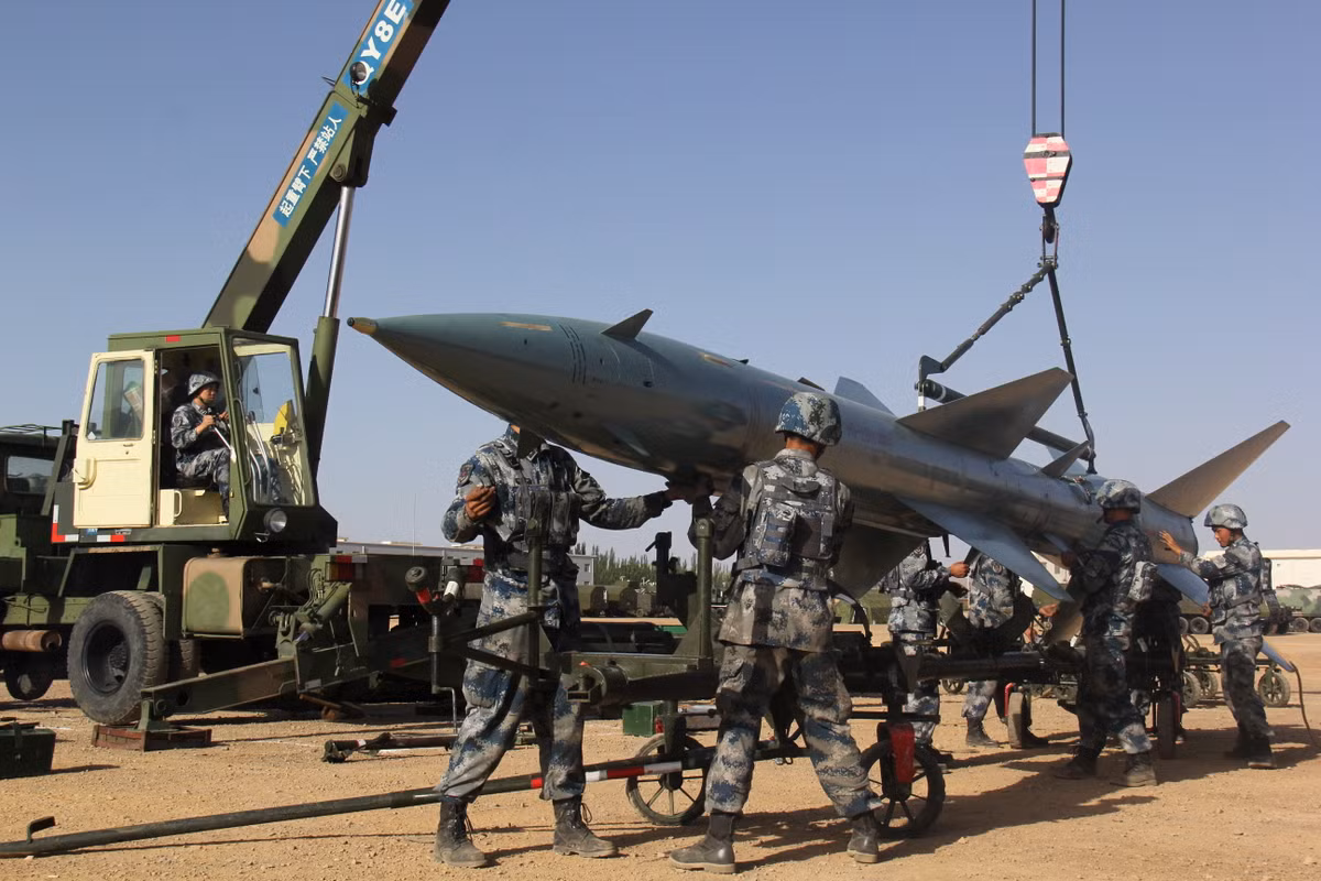 Do có khoảng cách khá gần, các hệ thống radar tầm xa của Trung Quốc có thể đã bắt bám được máy bay U-2 ngay sau khi nó rời mặt đất - tạo hiệu quả rất lớn trong việc cảnh báo sớm cho lực lượng tên lửa đón lõng. Nguồn ảnh: QQ.