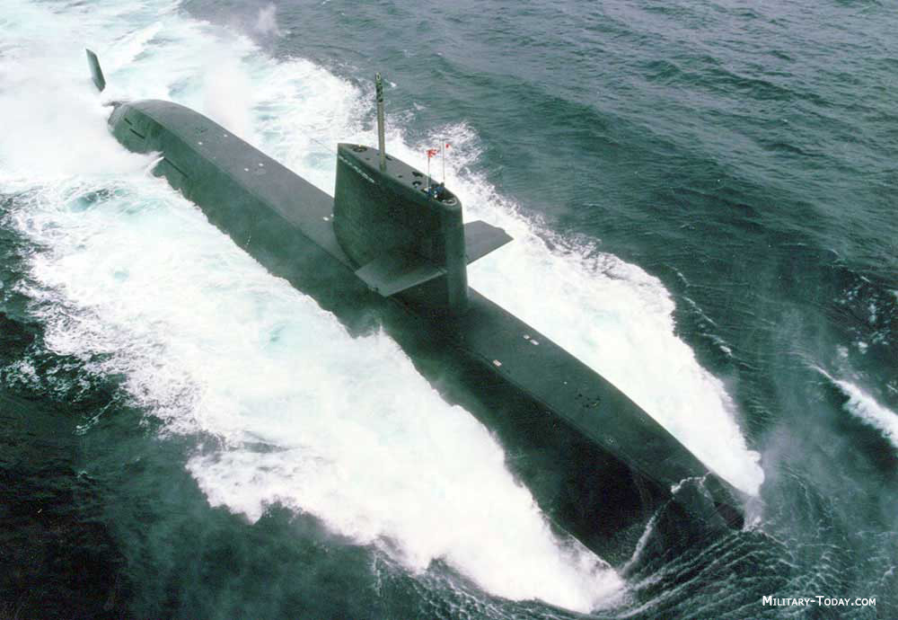 Trong quá khứ, Lực lượng Phòng vệ Trên biển Nhật Bản từng có trong biên chế 11 tàu ngầm lớp Oyashio. Tuy nhiên tới nay chỉ còn 9 chiếc tiếp tục hoạt động, hai chiếc khác chỉ phục vụ công tác huấn luyện. Nguồn ảnh: QQ.