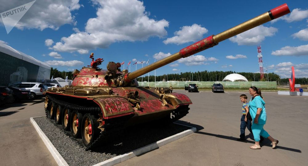 Theo thông tin được đăng tải trên tờ Sputnik, Nga hiện vẫn tiếp tục sản xuất nòng pháo loại 2A20 cho xe tăng T-62 và T-62M. Nguồn ảnh: Sputnik.