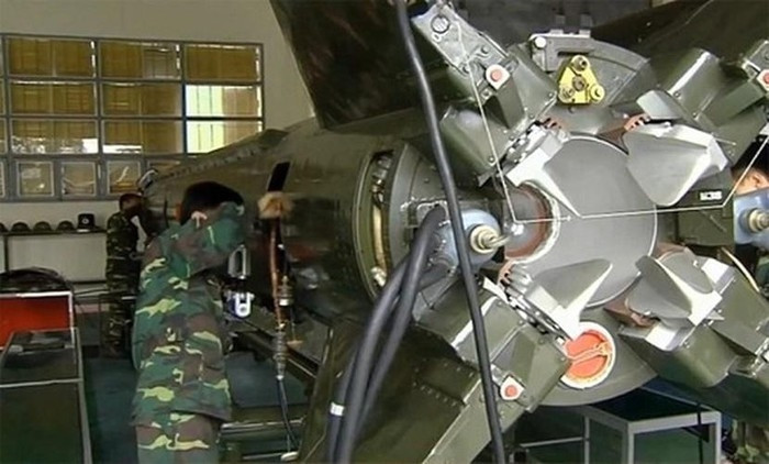 Các phiên bản tên lửa Scud xuất hiện trong biên chế của Quân đội Việt Nam được cho là các bản Scud B, Scud C và Scud D. Các phiên bản tên lửa này có tầm bắn lên tới 300 km hoặc 700 km với Scud C. đủ để bao quát trọn một vùng rộng lớn trong lãnh thổ và lãnh hải của Việt Nam. Nguồn ảnh: TL.