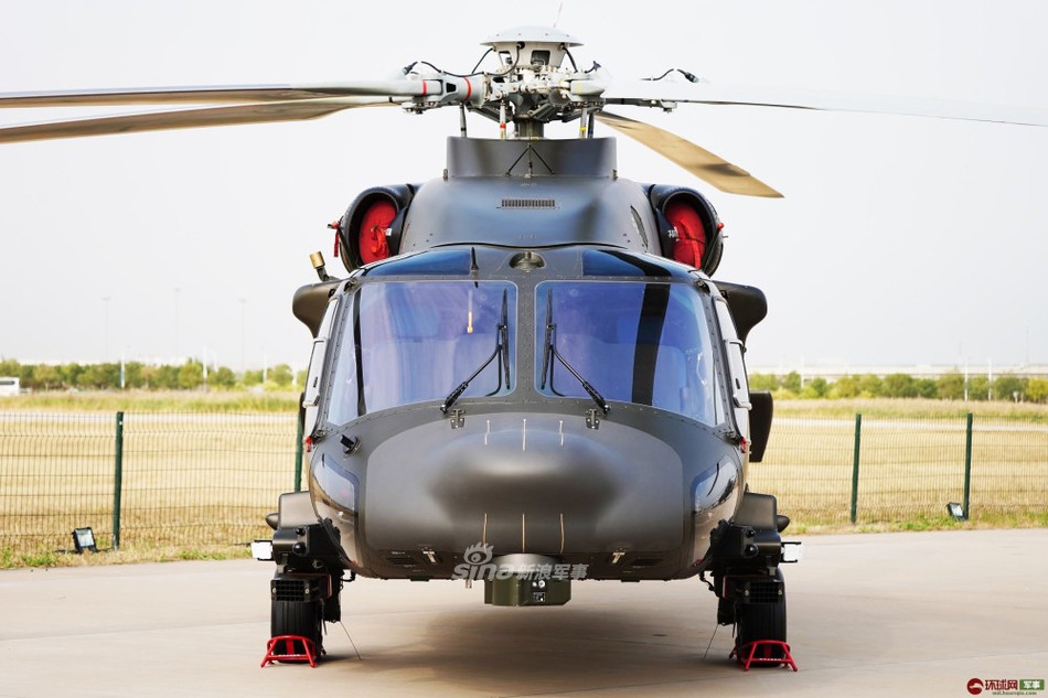 Trực thăng Z-20 được Trung Quốc chế tạo với khả năng hoạt động ở độ cao lớn nhằm phục vụ cho việc vận tải ở khu vực Tây Tạng - khu vực mà vốn dĩ các loại trực thăng khác của Trung Quốc khó có thể hoạt động ổn định được do không khí loãng. Nguồn ảnh: Sina.