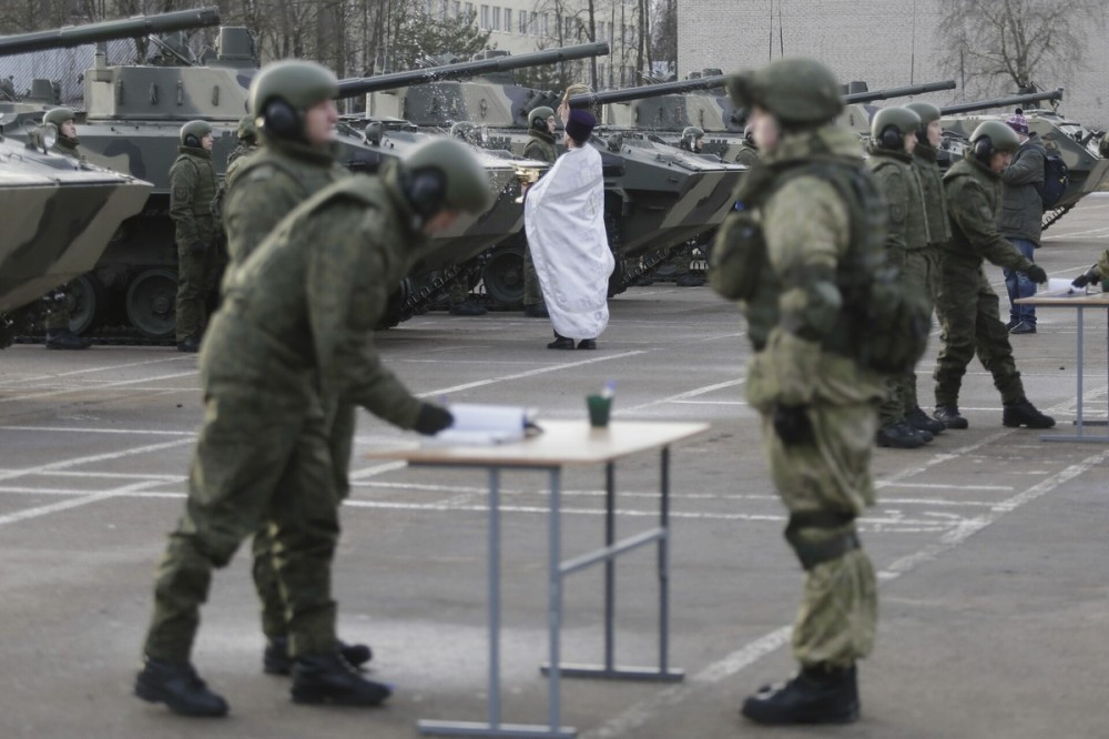 Mặc dù vậy, Nga hiện tại dường như không có ý định xuất khẩu loại thiết giáp này ra nước ngoài. Có lẽ, Moscow muốn bảo vệ bí mật của loại thiết giáp độc đáo bậc nhất có khả năng nhảy dù từ máy bay vận tải với kíp lái ngồi sẵn bên trogn này. Nguồn ảnh: Journal.