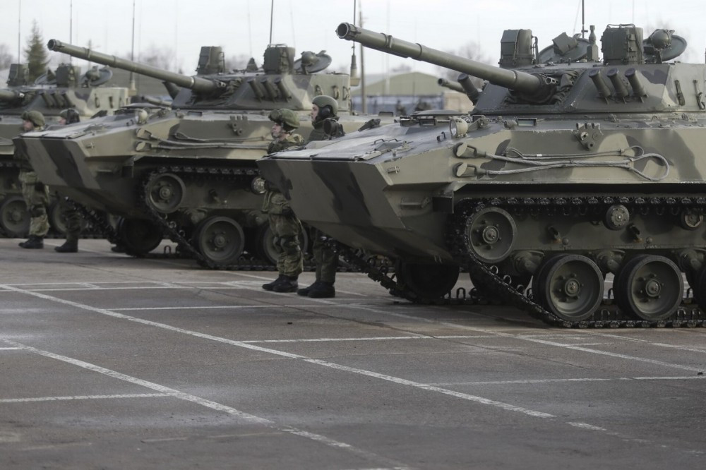 Cần phải nhấn mạnh, BMD-4 được Nga thiết kế phục vụ cho lực lượng lính dù - nghĩa là thả từ máy bay vào vùng chiến sự. Ở đó, không có quá nhiều sự lựa chọn về loại vũ khí và cách tích hợp "nhiều trong một" như BMD-4 là một nước đi cực kỳ hợp lý. Nguồn ảnh: Journal.