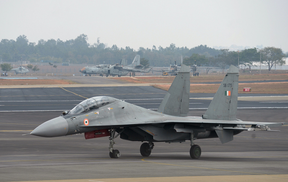 Hiện tại, Ấn Độ đang nhập khẩu linh kiện và nguyên vật liệu từ Nga để lắp ráp chiến đấu cơ Su-30MKI tại một nhà máy gần Nasik. Nguồn ảnh: Pinterest.