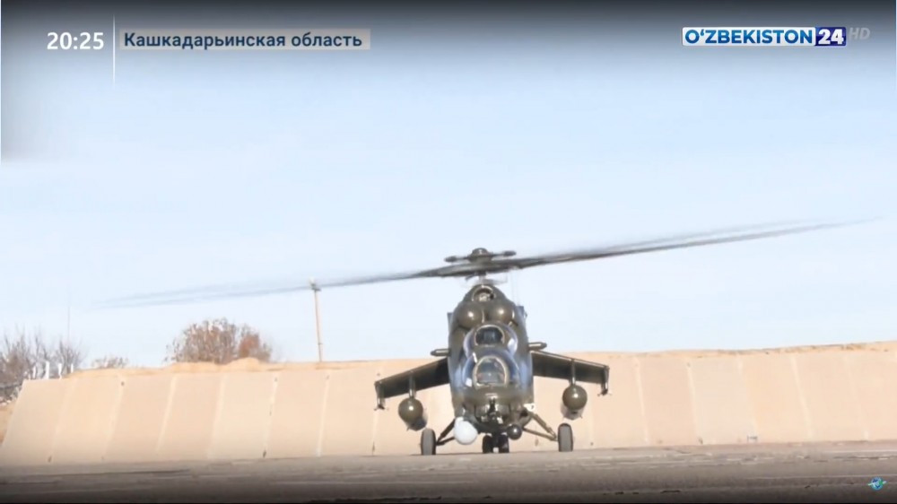 Việc trang bị thêm các trực thăng tấn công đa chức năng có khả năng vận tải binh lính như Mi-35M cho phép quân đội Uzbekistan triển khai phản ứng nhanh trong nhiều tình huống khẩn cấp. Nguồn ảnh: O'Zbekiston.