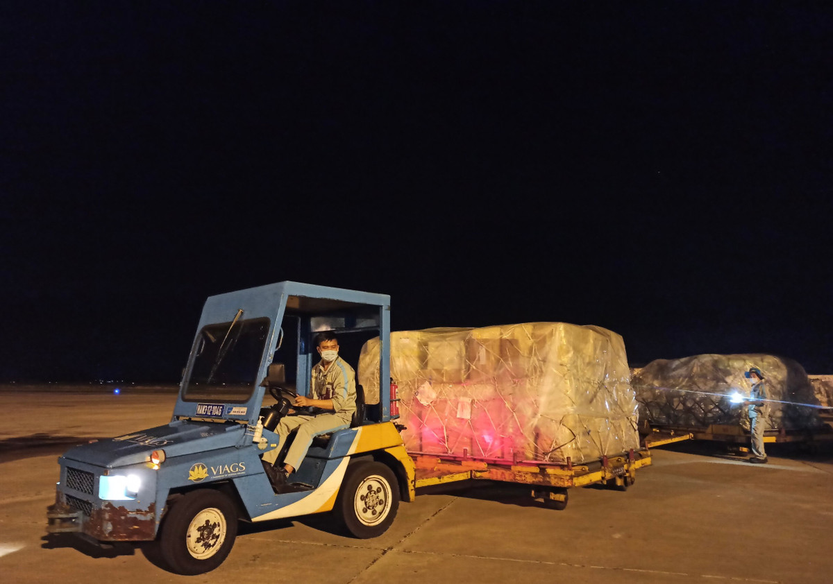 Các nguồn lực y tế đang liên tục được tăng cường đến miền Nam để đẩy lùi đại dịch COVID-19.