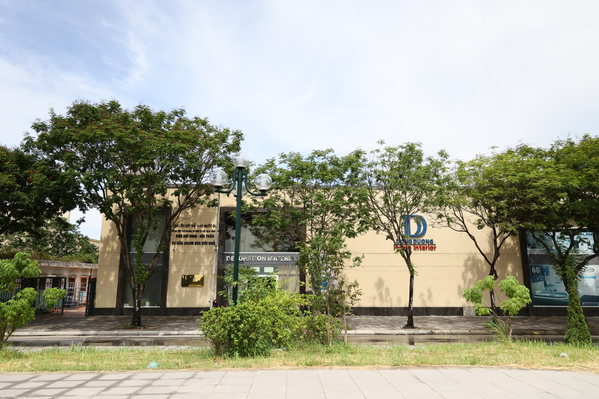 Ngoài ra, Ban Quản lý Khu LHTTQG Mỹ Đình cũng cho rất nhiều đơn vị vào kinh doanh, khai thác nhưng không nộp tiền thu đất cho Nhà nước.