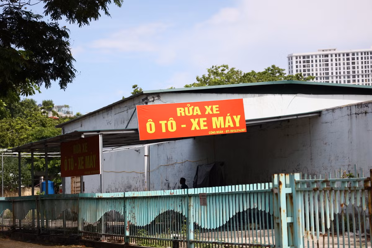 Nhiều khu đất đã bị "xẻ thịt", cho thuê trong thời gian dài nhưng các nghĩa vụ về thuế, tiền thuê đất lại bị "ngó lơ".