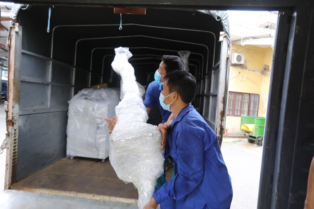 Bộ Y tế cũng đã giao nhiệm vụ cho một số bệnh viện Trung tương thiết lập các trung tâm hồi sức tích cực để hỗ trợ TP.HCM cứu chữa được các trường hợp bệnh nhân nặng, nguy kịch.