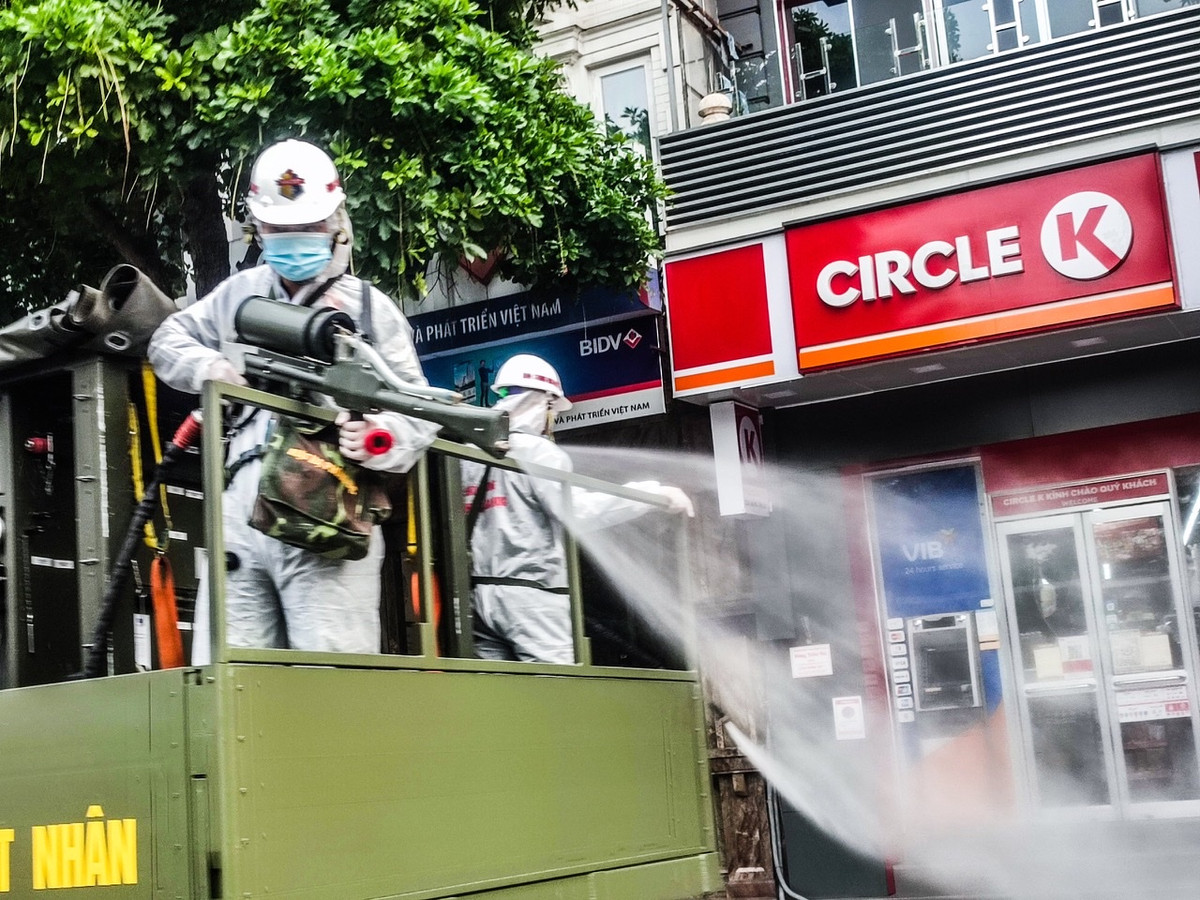 Nếu trong thời gian tới phát sinh các ổ dịch thì sẽ tiếp tục tiến hành phun khử khuẩn khu vực đó và xung quanh.