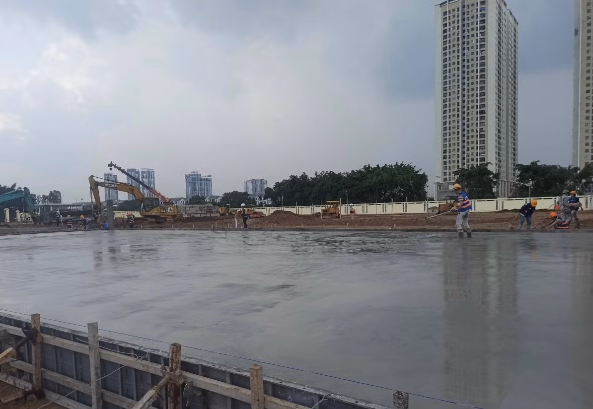 Đơn vị thi công đã đổ xong phần móng nền của các khu nhà.