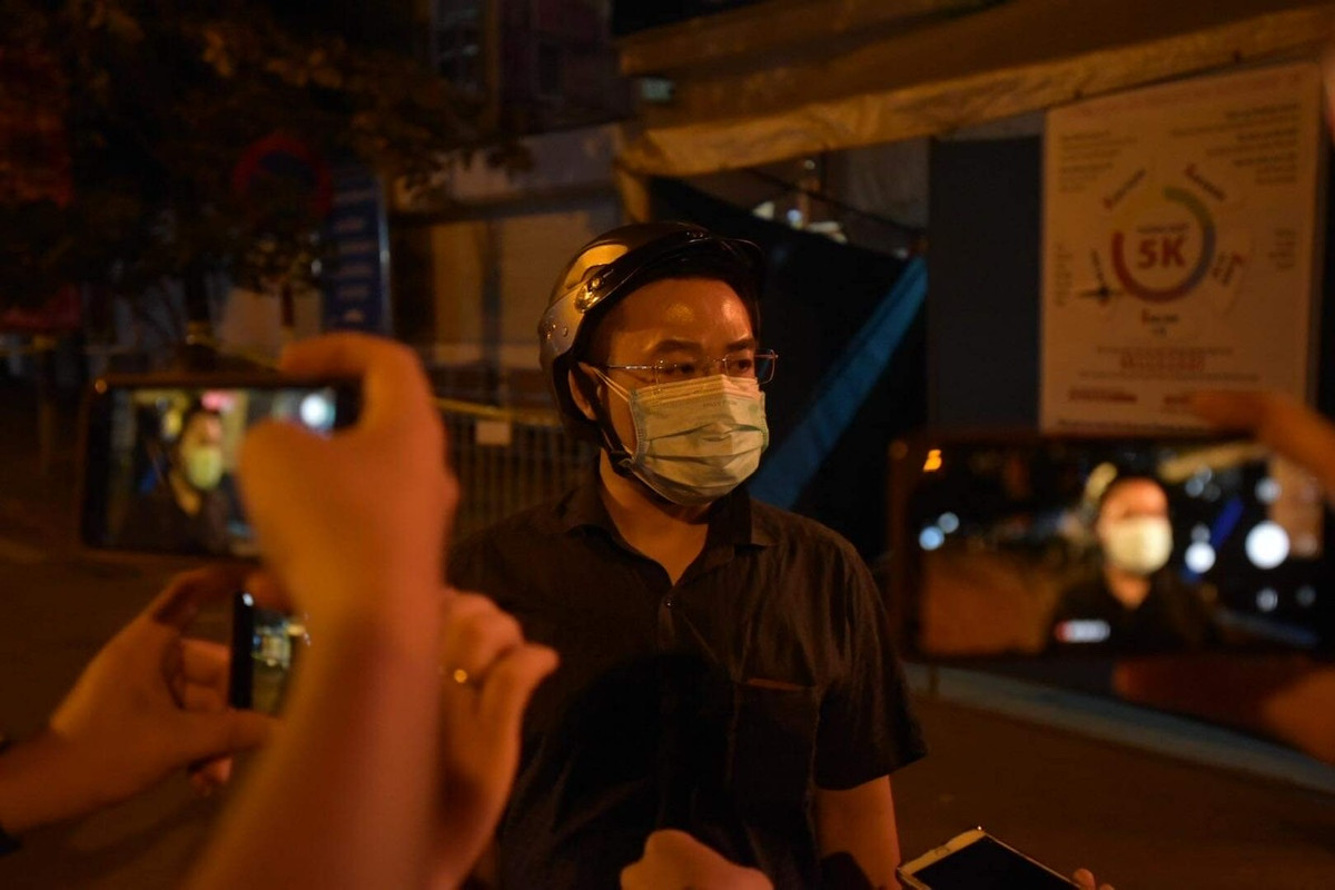 Ông Anh Tuấn - Phó Chủ tịch UBND phường Thanh Nhàn (quận Hai Bà Trưng) cho biết hiện chưa xác định được số người đang ở trong Bệnh viện.