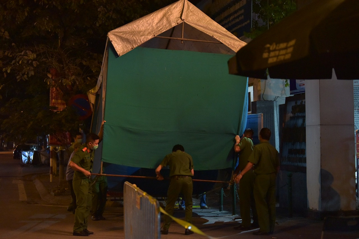 Dung tiep nhan benh nhan, phong toa BV Phoi Ha Noi vi 14 ca F0