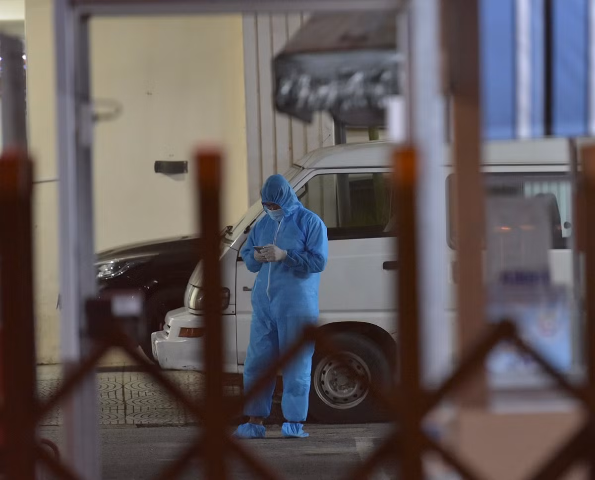 Bác sĩ Thường cho biết thêm, hiện chưa xác định được nguồn lây, Bệnh viện đang khẩn trương truy vết những người có liên quan tới các ca bệnh.