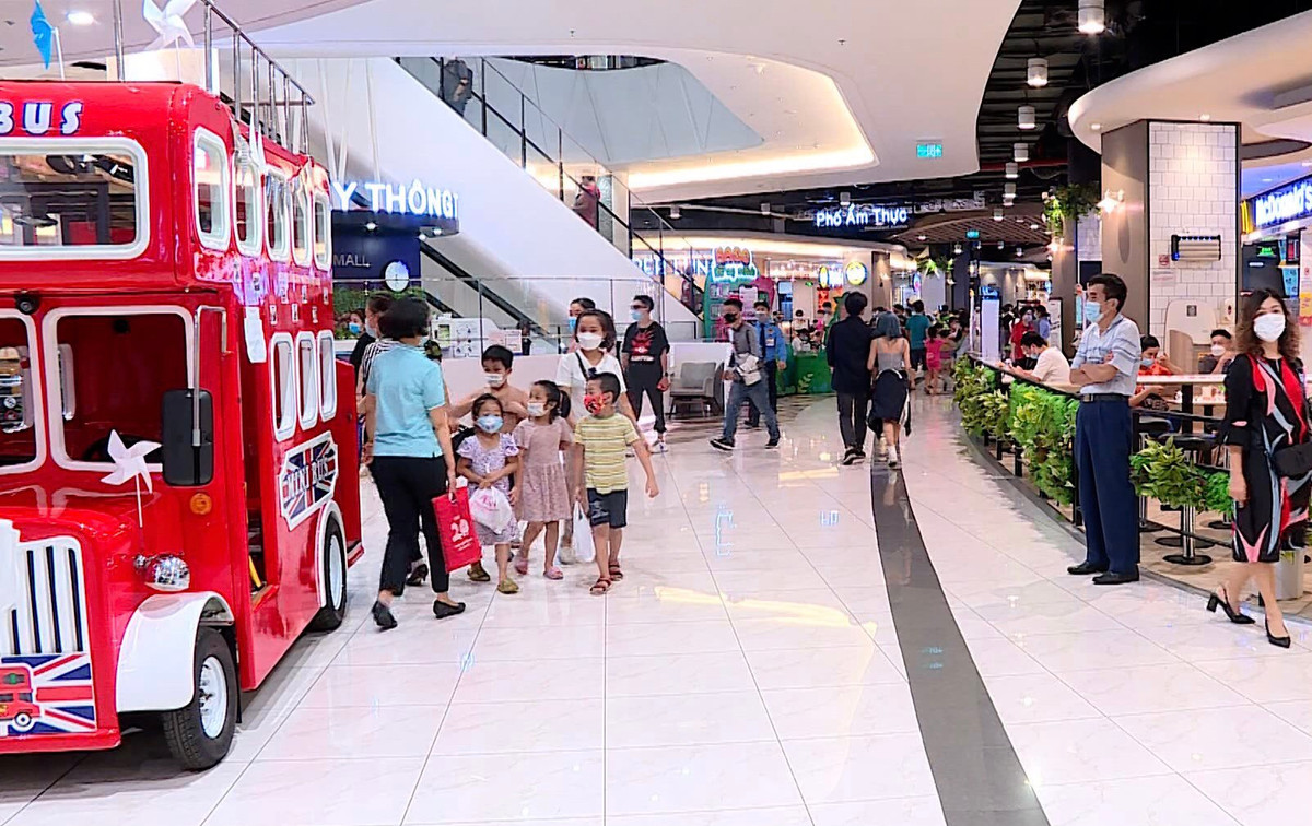 Nhieu TTTM o Ha Noi lo la phong dich, nhac nho 