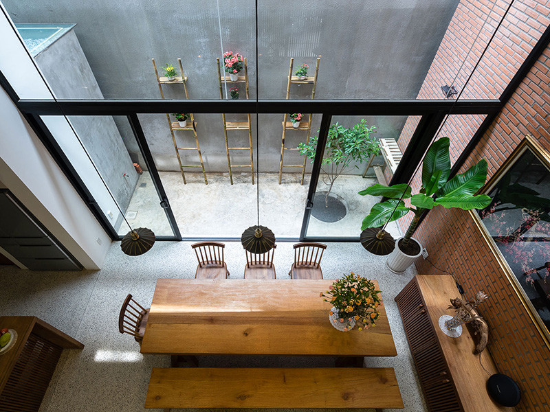  Nhà có ánh sáng đầy đủ, thoáng mát: Ánh sáng là một trong những yếu tố quan trọng hàng đầu biểu hiện phong thủy ngôi nhà đó tốt.