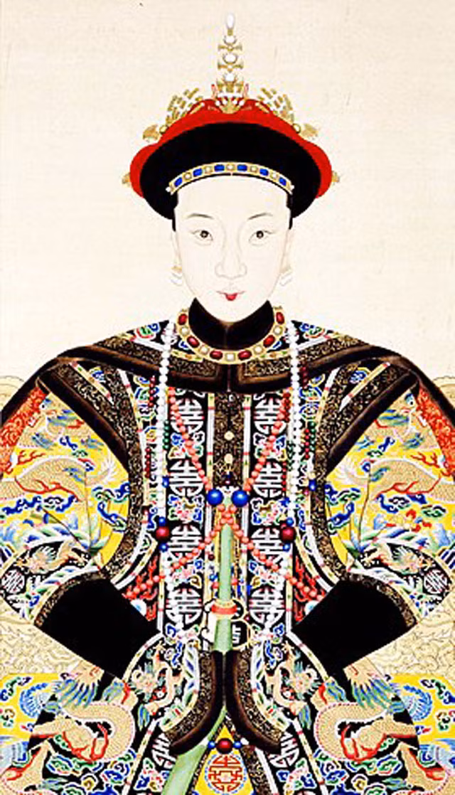 Điều cuối cùng chính là điểm đặc biệt của quan tài. Quan tài của vị hoàng hậu A Lỗ Đặc Thị được làm cẩn thận bằng hai lớp, khiến không khí khó lọt vào trong, giúp bảo vệ thi thể còn nguyên vẹn. 