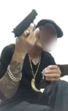 Vì sao không xử lý hình sự con đại gia nổ súng dằn mặt đối thủ? - Hình 2 Vi sao khong xu ly hinh su con dai gia no sung dan mat doi thu?-Hinh-2