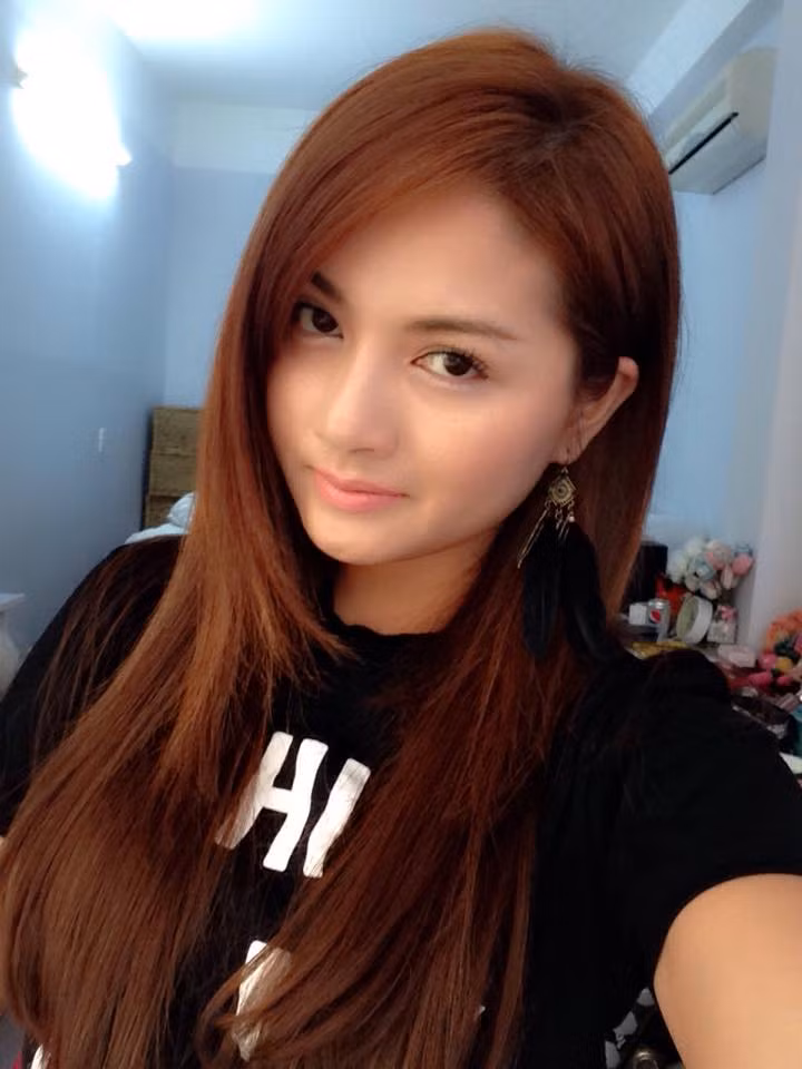 Khả năng nhái giọng phim TVB của Cát My là tự nhiên, cô nàng không được đào tạo qua trường lớp lồng tiếng nào cả, cũng không mất thời gian luyện giọng mà chỉ xem nhiều phim TVB và bắt chước theo.