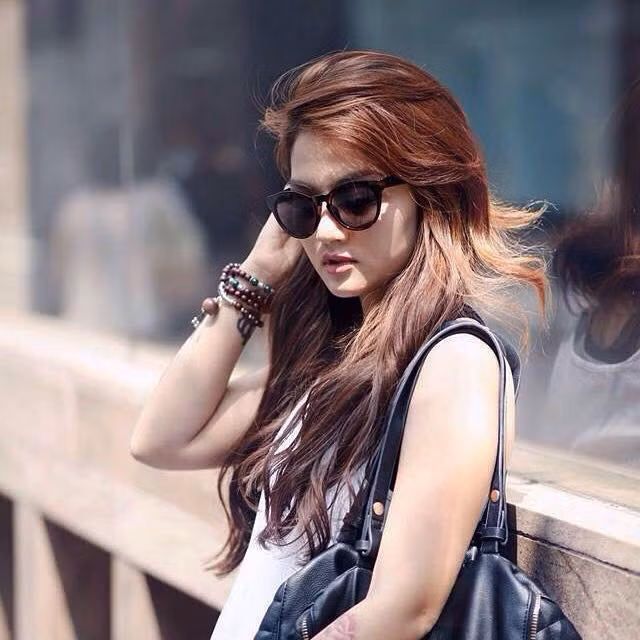 Vô tình được nhiều người biết đến và dành tặng nhiều lời khen, Cát My cho biết cô cảm thấy khá vui, thú vị. Với những lời chê bai, bình phẩm quá đà, Cát My không mấy quan tâm để giữ được sự thoải mái cho bản thân.