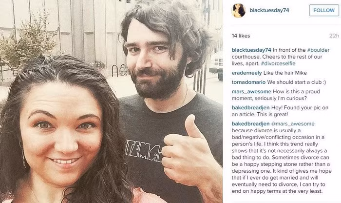 30.000 tài khoản facebook đã chia sẻ bức ảnh này và từ đó “selfie ly hôn” trở thành một phong trào, hastag trên instagram.