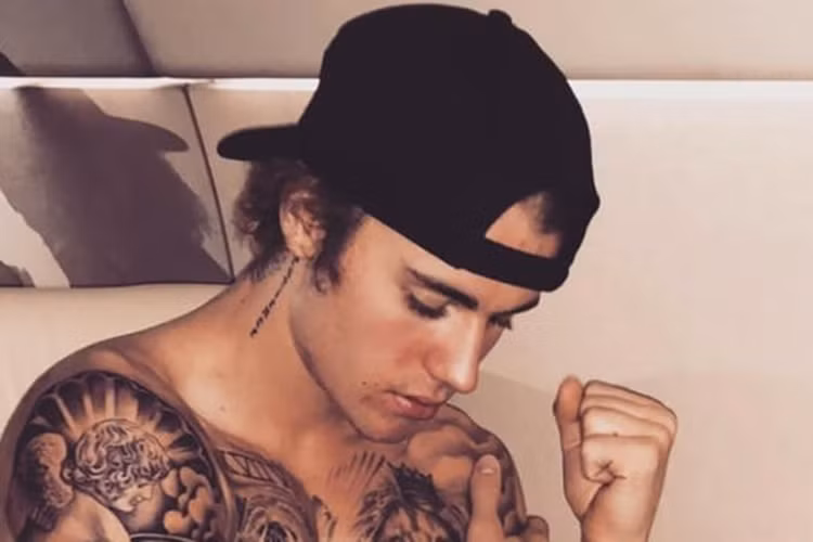 Giọng ca sinh năm 1994 cố gắng tránh thị phi đồng thời chỉ tập trung cho hoạt động âm nhạc.