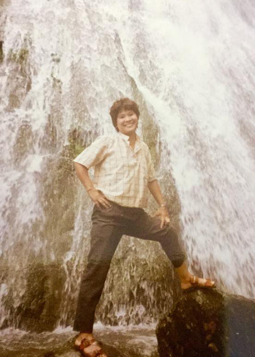 Hình ảnh nữ nghệ sĩ có vóc dáng thon gọn vào năm 1987 tại Tam Đảo.
