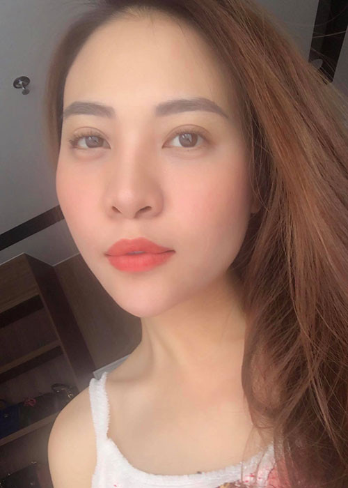 Người đẹp sinh năm 1989 vốn kín tiếng về đời tư trước và sau khi nghỉ hát.